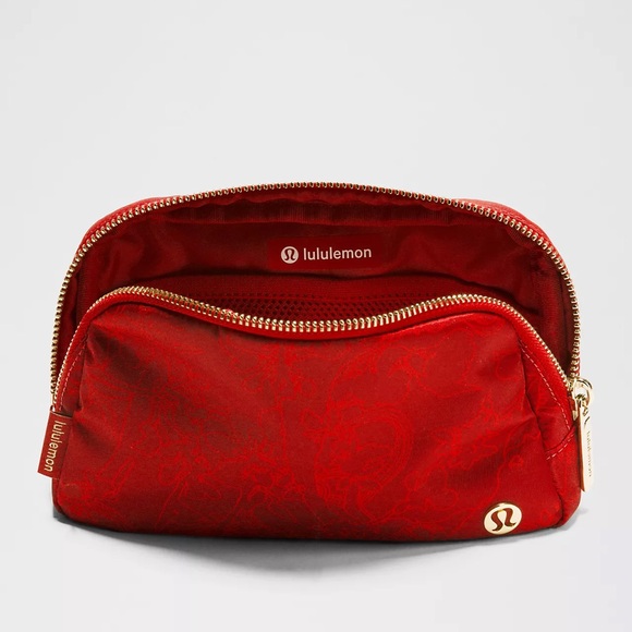 NWT Lululemon Lunar New Year Everywhere Belt Bag 1L, Year of the Snake Red - Picture 3 of 11